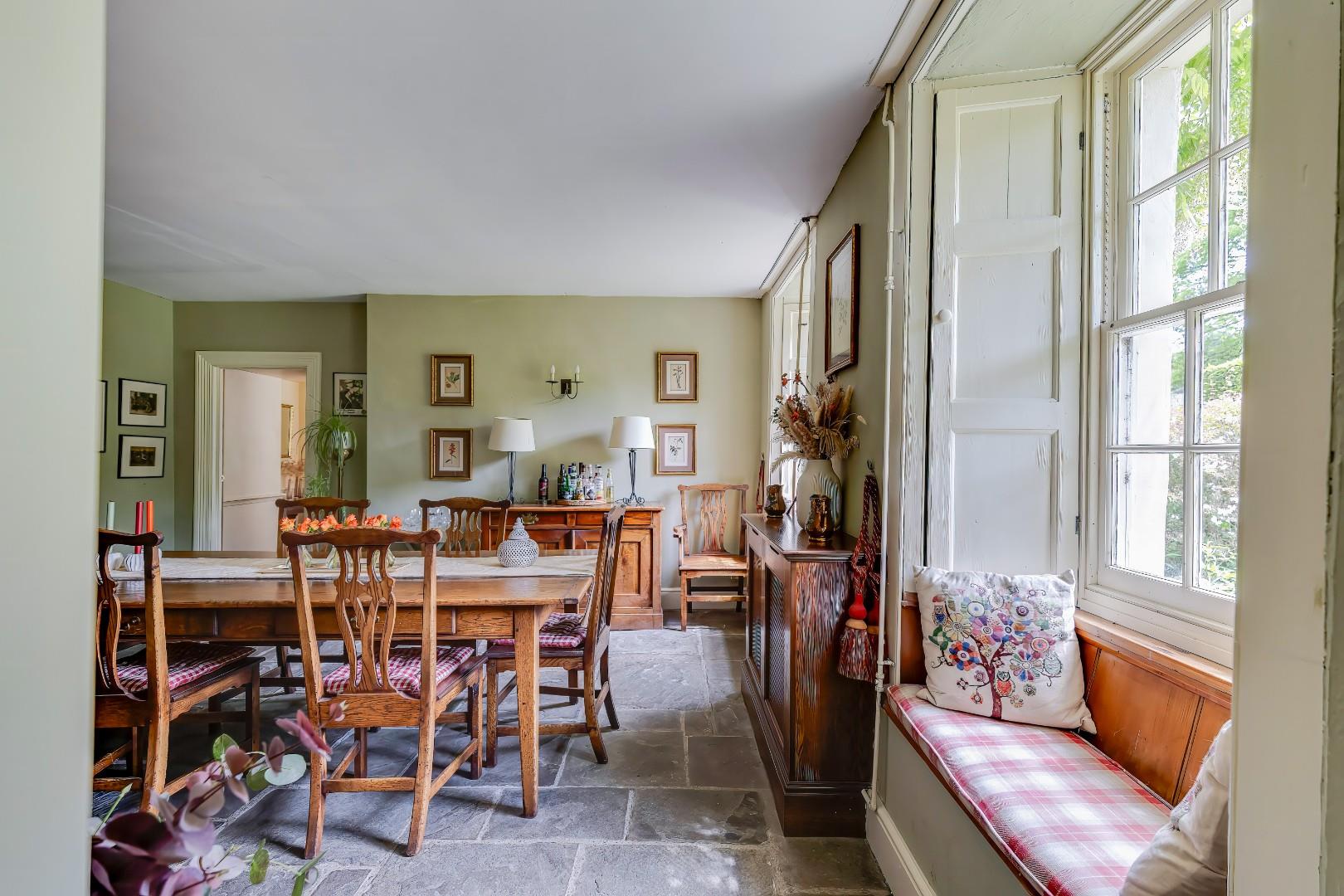 Llanquian Road, Aberthin, Nr Cowbridge, Vale of Glamorgan,  CF71 7HE